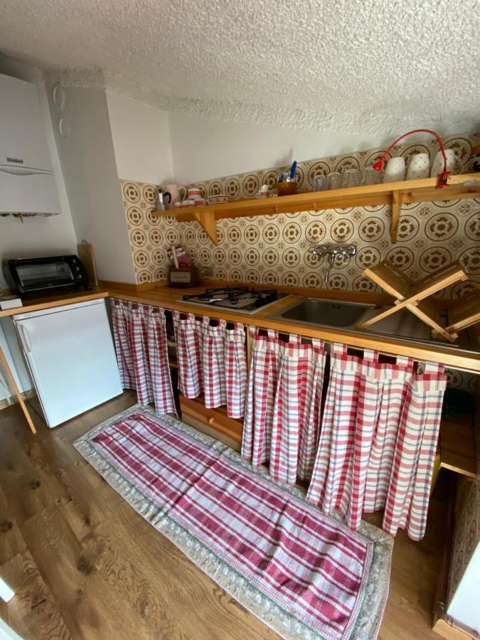 Апартаменти Mansarda Petronilla П'яццаторре Екстер'єр фото